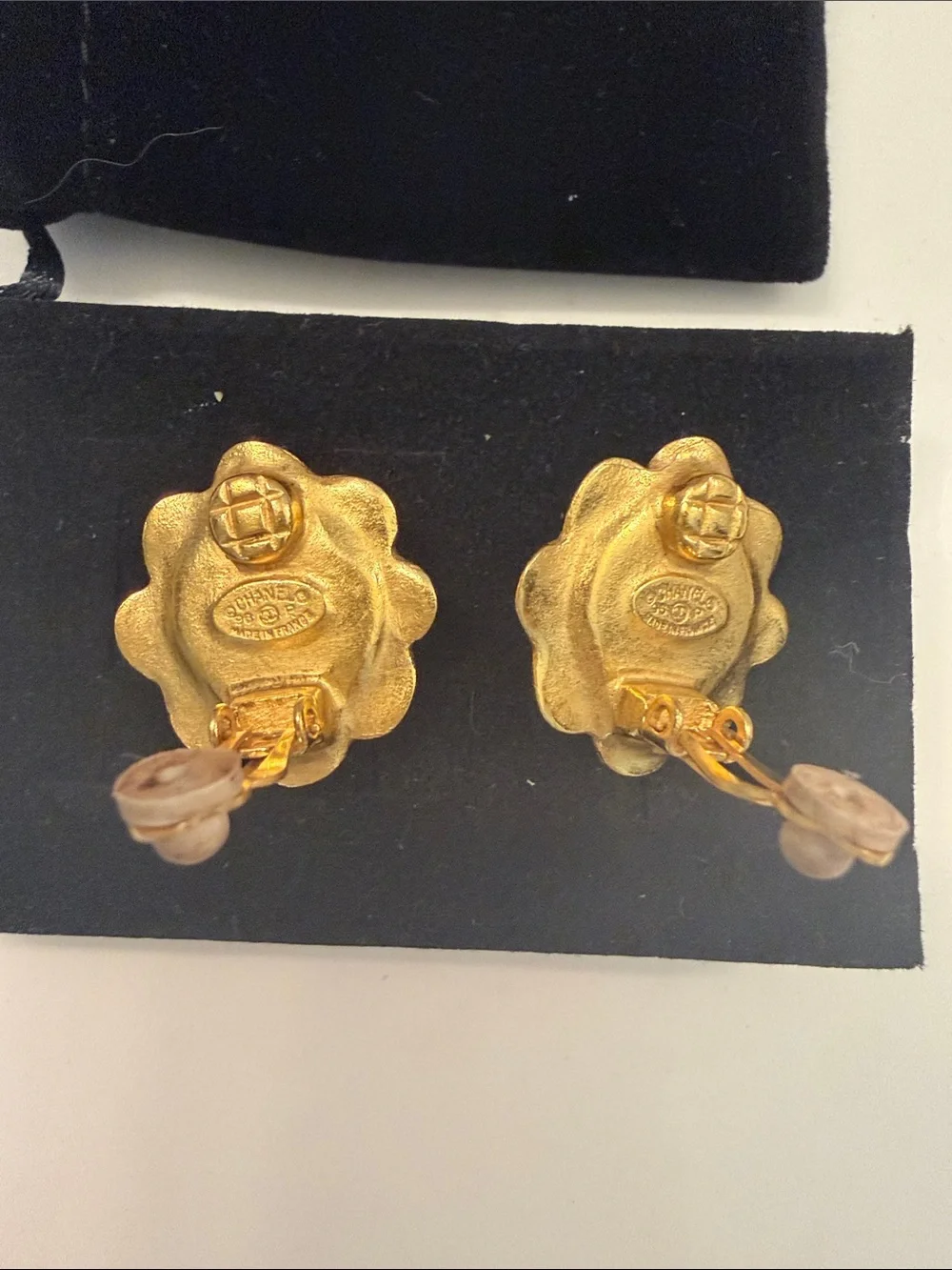 CHANEL clip earrings